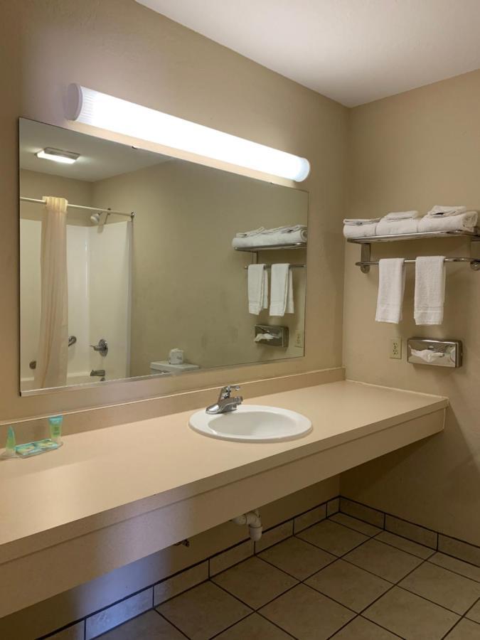 Economy Inn & Suites Hannibal Luaran gambar